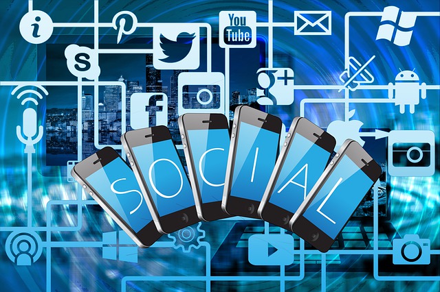 20+ Ways Your Business Benefits From Using Social Media *